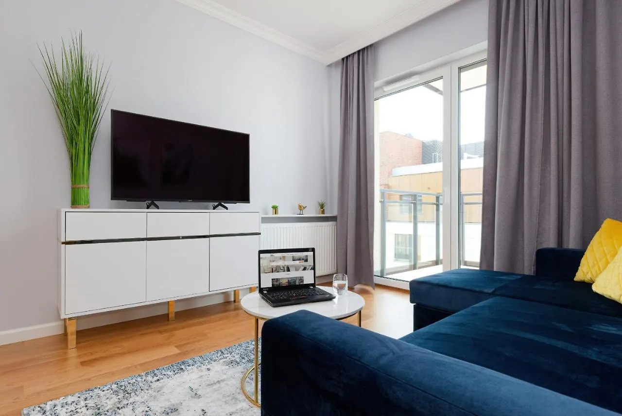 Apartament Dom przy Okrzei by Renters Prestige Warszawa